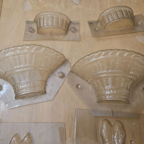 34 Vtg Assorted Chocolate Candy Molds & Lollipop Molds - Picture 6 of 23