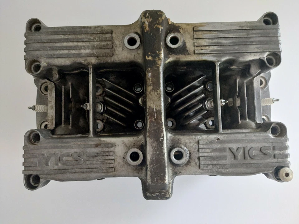 Yamaha XJ750 SECA 1982 culata con árboles de levas y válvulas Foto 4 de 4