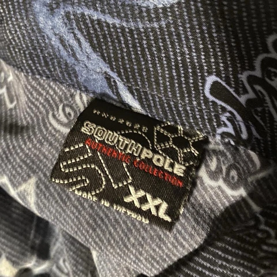 Camisa Hip Hop Años 2000 Azul y Blanco Gráfico Abotonada (Southpole) Foto 3 de 4