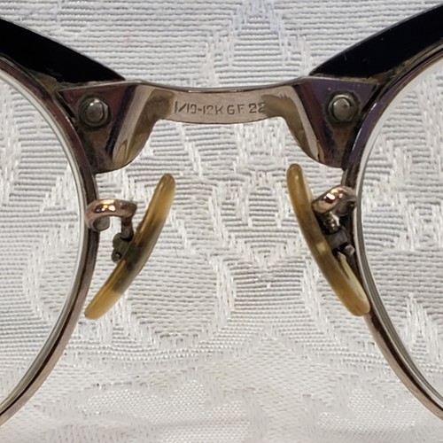 Vintage 50s 60s Retro Cat Eye Glasses Black Metalic Floral Etched 5-3/4 and Case - Picture 7 of 12