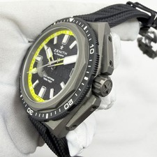 2025 Zenith Defy Extreme Diver 97.9600.3620 42.5MM Black Titanium Box Papers 4