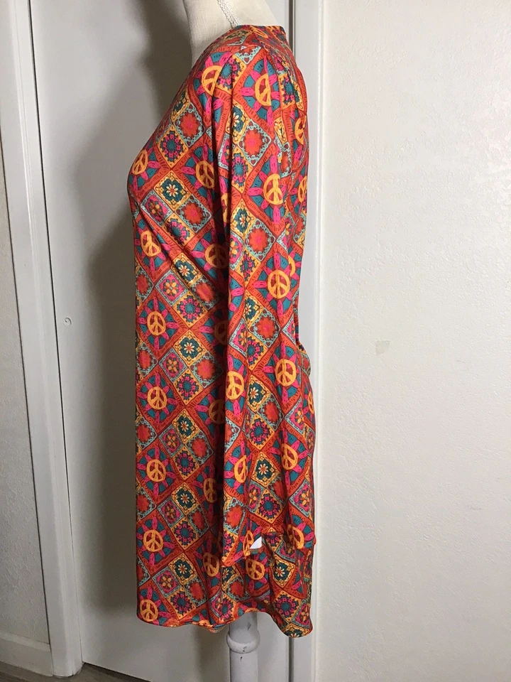 SPIRIT HIPPIE HALLOWEEN COSTUME 100% POLYESTER ADULTS  S-M SIZE 8 ( M )  - Image 4 of 4