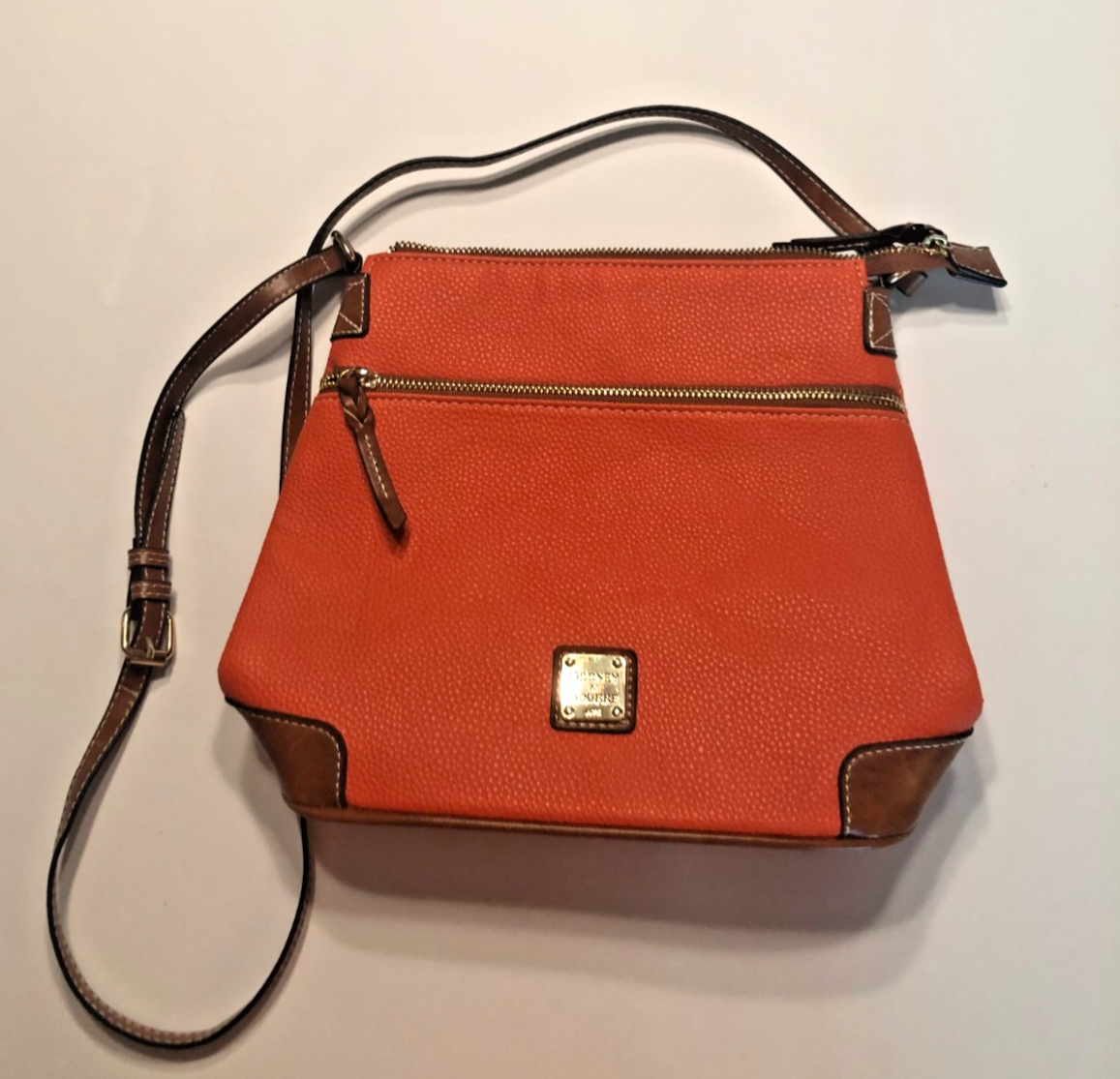 Dooney & Bourke Pebble Grain Crossbody Shoulder Bag EXCELLENT!