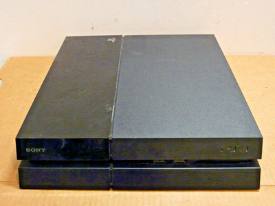 SONY- PlayStation4-500GB  ( CUH-1116A )  nur Spielkonsole aus Nachlass