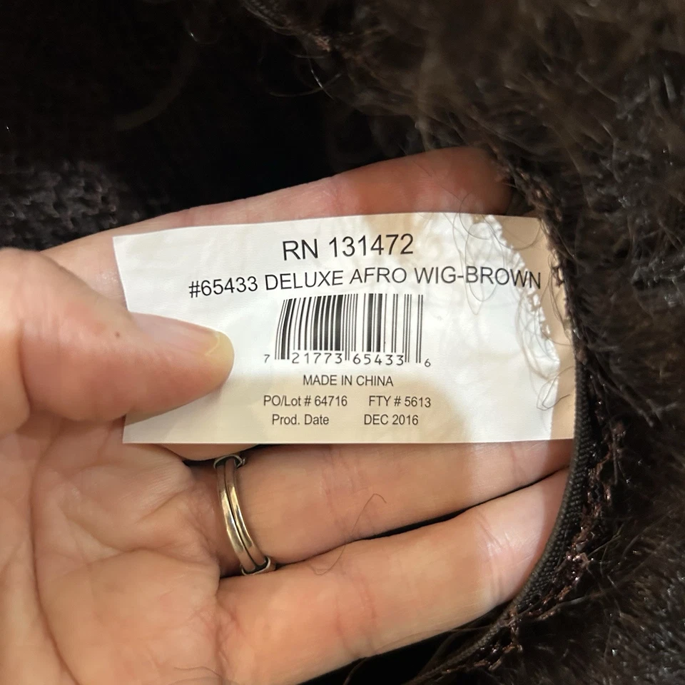 Deluxe Brown Afro Wig Halloween - Image 3 of 4