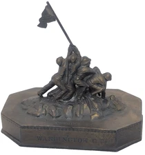 Iwo Jima Memorial Vintage Metal Souvenir Washington DC Mini USA Flag Paperweight