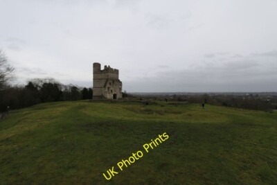 Foto 6x4 Weitblick auf das Schloss Newbury\/SU4767 Weitwinkelansicht von Donn um 2015