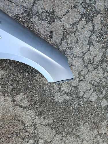 ALFA ROMEO GIULIETTA 940 2013 KOTFLÜGEL VORNE O/S FAHRERSEITE RECHTS IN GRAU - Bild 6 von 8