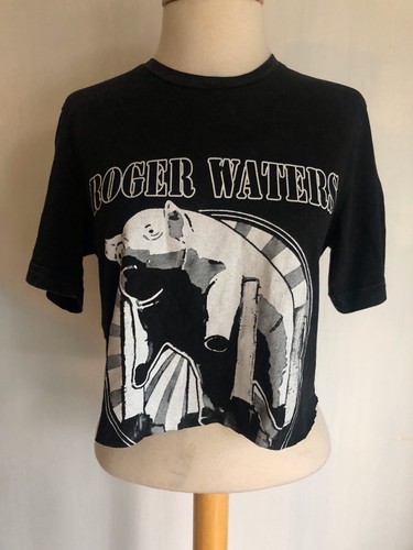 ROGER WATERS (2017) US + Them Concert Tour Pink Floyd Crop Top T-Shirt Sz Small - Picture 2 of 6