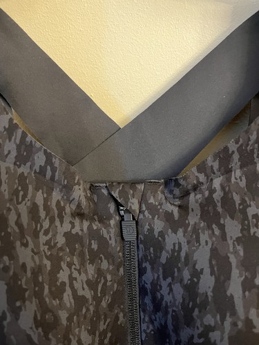 Reggiseno Lululemon Enlite con zip frontale in incognito mimetico multi grigio nero taglia 36DD - Foto 2 di 7