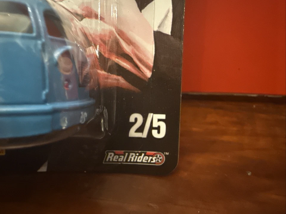 Hot Wheels 50 Años DC Superman Haulin' Gas Metal 2/5 - NUEVO Superman Hot Wheels Foto 4 de 4