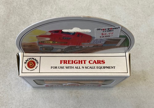 Bachmann N Scale Freight Cars #73661 Union Pacific 160207 Old Time Wood Reefer - Picture 9 of 12