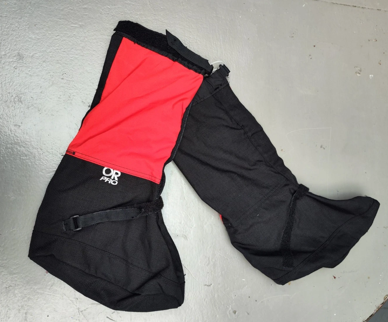 🔥 Outdoor Research OR Pro Gaiters Small Black Red Expedition
Opens in a new window or tab