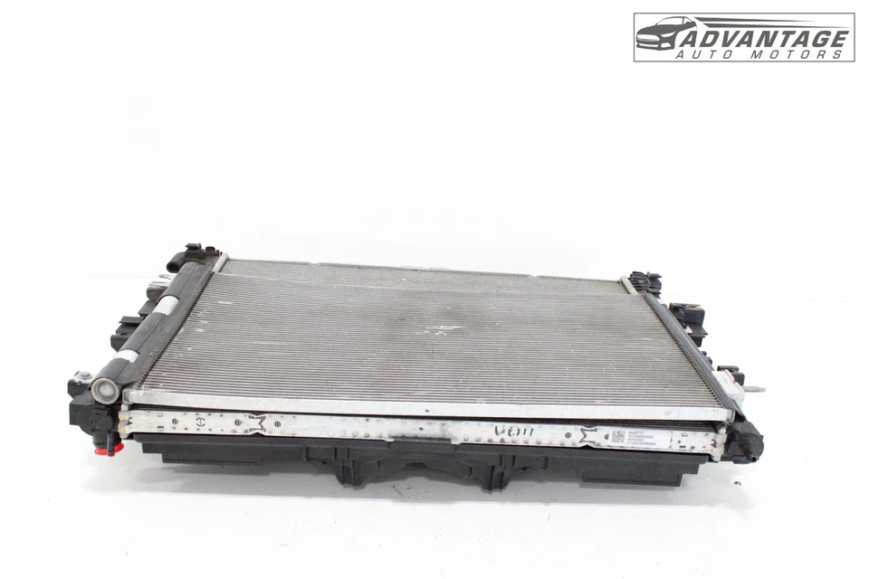 2020-25 CADILLAC XT4 2.0L RADIATOR & AC CONDENSER W/ COOLING FAN BLADE MOTOR OEM - Image 3 of 4