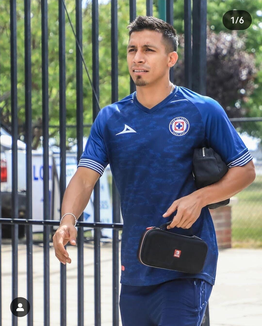 PIRMA AUTHENTIC AZUL NAVY CRUZ AZUL MEN'S TRAINING 24/25 ENTRENAMIENTO