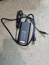 Dell AC Adapter Model LA90PM130 with output 19.5V 4.62A