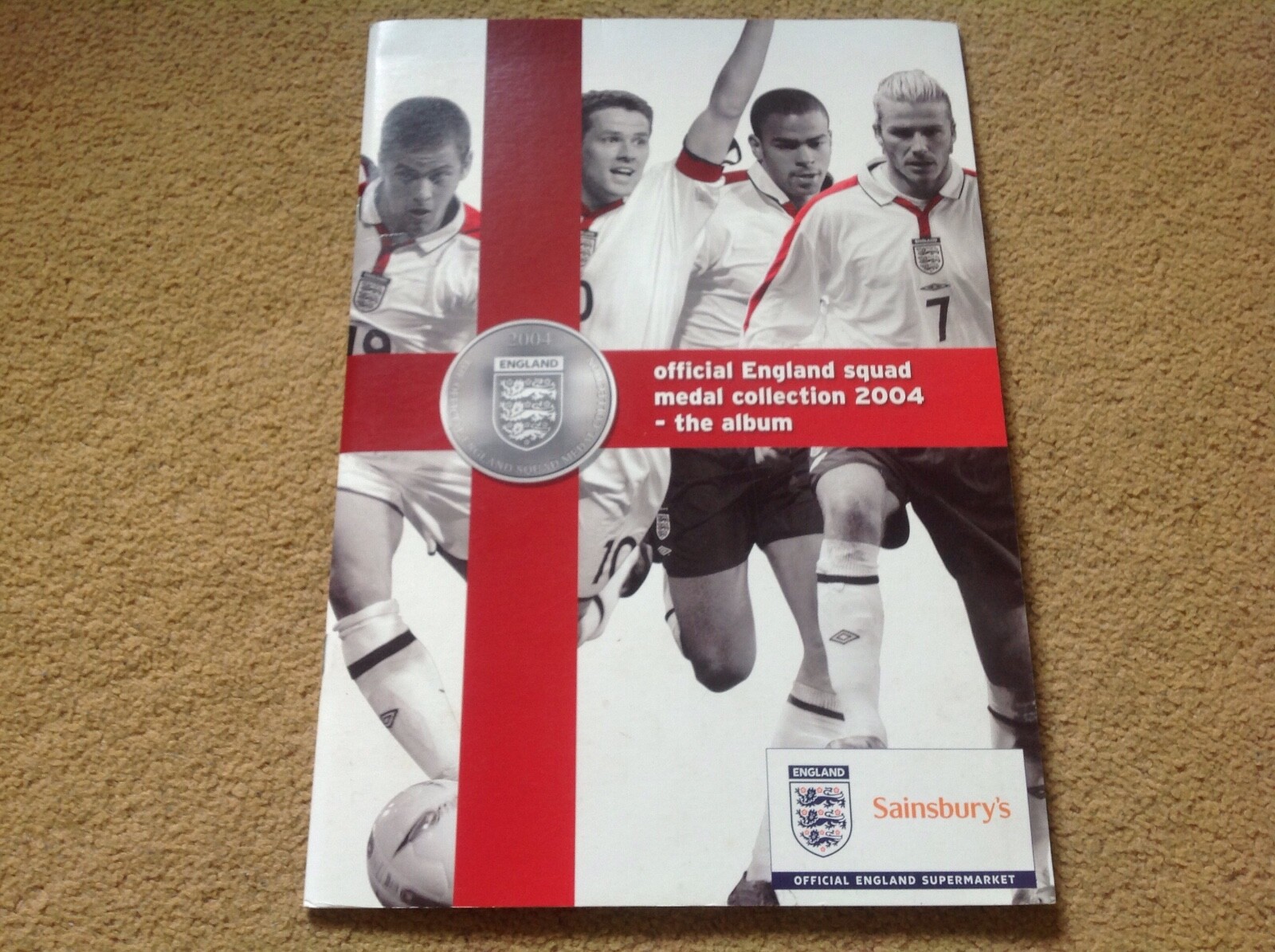SAINSBURYS OFFICIAL ENGLAND SQUAD MEDAL COLLECTION 2004 EMPTY UNUSED