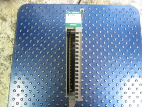 ALLEN BRADLEY COMPACT 5000 DC OUTPUT MODULE SER B FW 3.011 5069-OB16