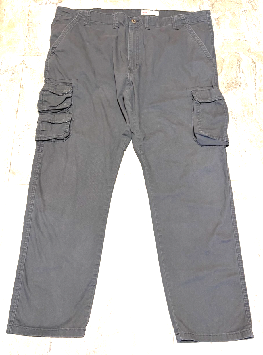 Mens Wrangler Cargo Pants Reg Fit Size 44x30 Dark Gray 98% Cotton, 2% Spandex