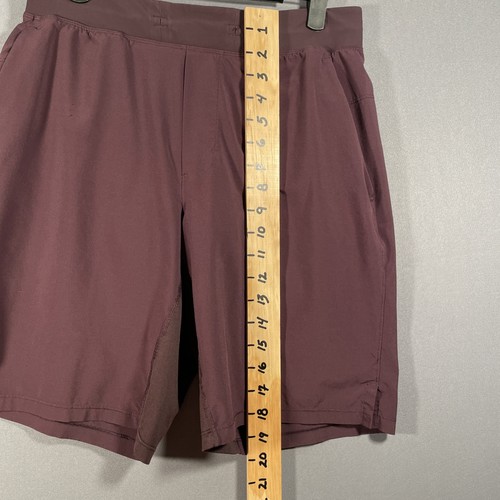 Lululemon T.H.E. Prugna corta uomo media foderata 9" cucitura interna - Foto 3 di 12