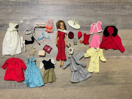 Vtg 1960's IDEAL POS N TAMMY DOLL IN ORIGINAL OUTFIT & Clothes/Accessories Read
