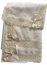 Tris Centri In Puro Lino Bellora Con Pizzo Macramè Per Abbellire Tavoli E Mobili