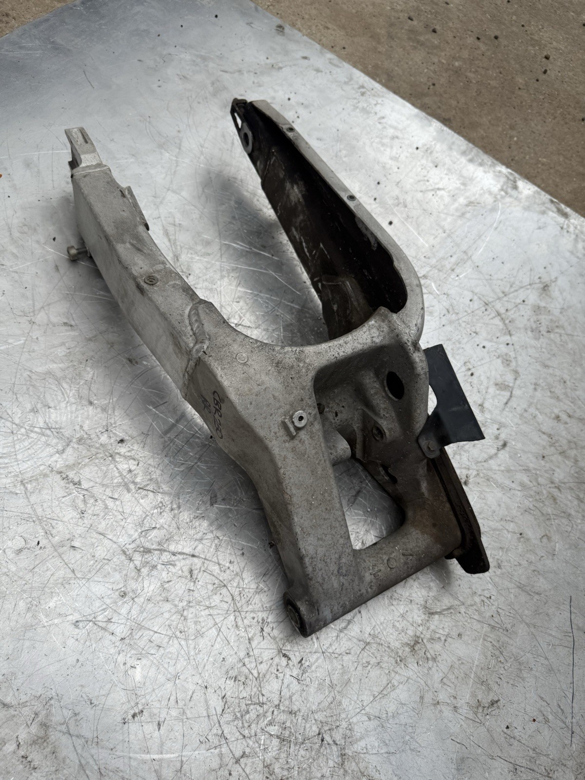 Honda CBR250 CBR 250 Swingarm swing arm Linkage Frame Knuckle OEM Genuine 1992