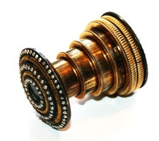SMALL  EXTENDING SPYGLASS TELESCOPE , FOCUSES WELL , IMAGE GOOD, 4 DRAW