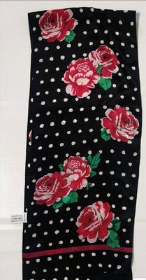 Jacqueline Ferrar Seidentuch. Gebraucht in gutem Zustand. 100% Seide. 137cm*27cm