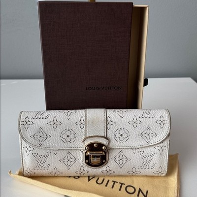 Louis Vuitton Mahina Amelia  Wallet White Perforated Calf Leather 32063