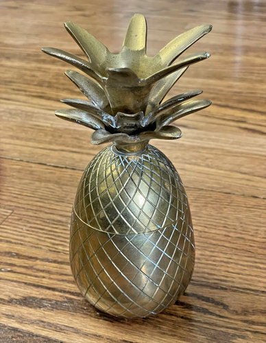 Vintage MCM Hollywood Regency Solid Brass Pineapple Jar Container, 6.5" High - Picture 5 of 5