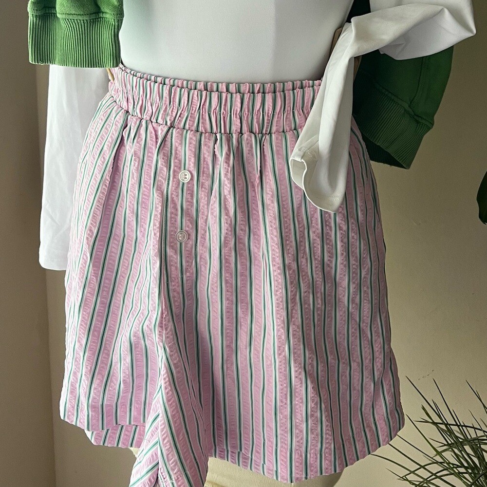 Foto 1 di 6