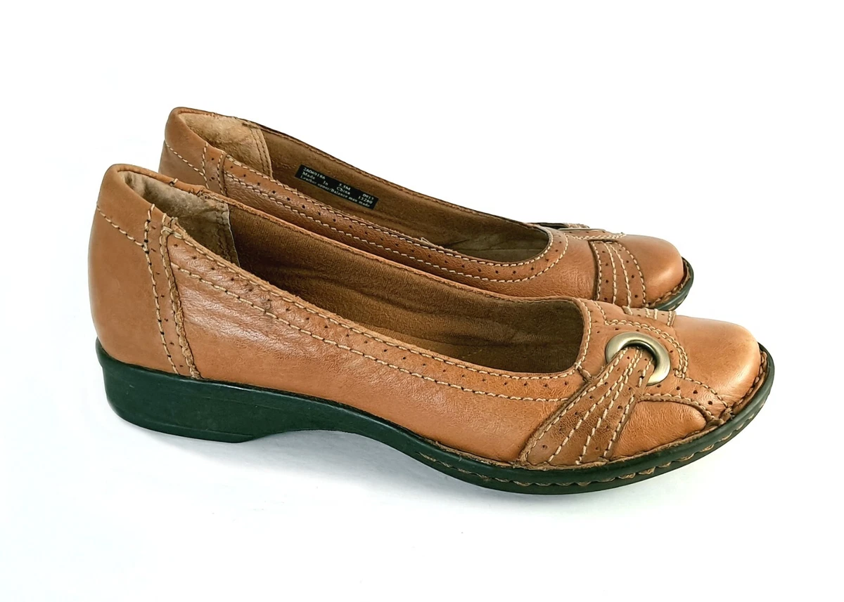 Clarks no hotsell heel shoes