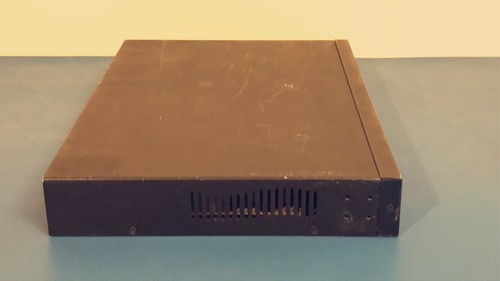 U.S. Robotics 24-Port Unmanaged Gigabit Ethernet Switch 10/100/1000 USR997931 - Picture 3 of 5