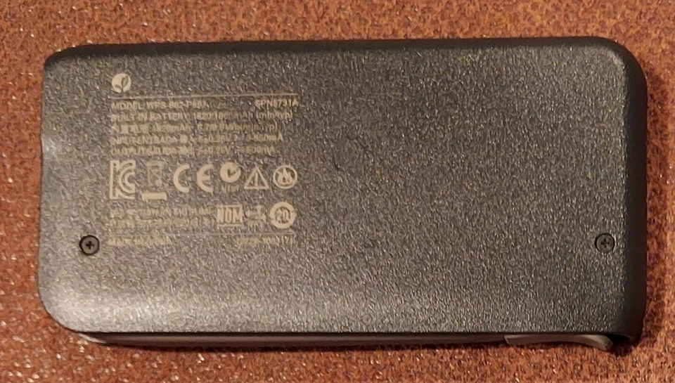 Motorola WPS-602-P893 Negro Delgado Ligero Portátil Power Pack 1860 mAh Foto 2 de 3