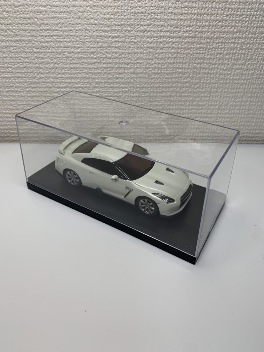 Kyosho 1 43 AuScale CollectiNissan GTR White Pearl Body parts DNP404 chassis