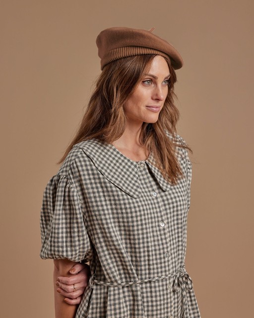 Rylee + Cru Women's Medium Chartreuse Beret Stylish Accessory Hat