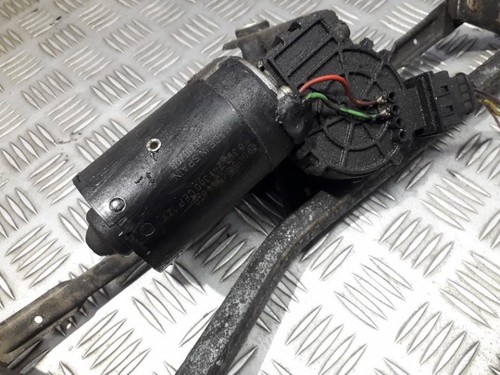 0390241360cep vorne Scheibenwischermotor Teilenummer 0390241360   DE528530-72