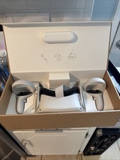 Meta Oculus Quest 2 128GB Virtual Reality Hea...