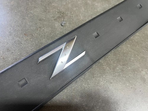 2003 2004 2005 Nissan 350z Right Passenger Door Scuff Panel Trim OEM 4808 - Picture 3 of 12