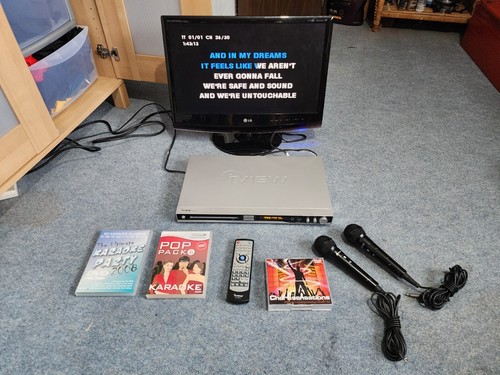 iVIEW-4000KR Karaoke Player DVD/CD+G/DivX/MPEG-4/CDG Inc. 2 Mics + CDs + Remote