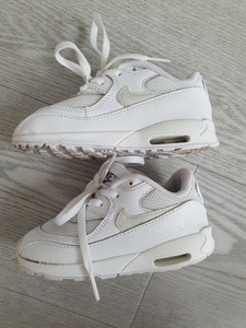 infant white trainers