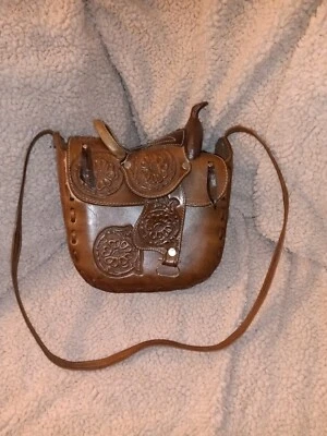 Saddle Bag Purse Tooled Leather - Photo 1/4