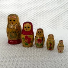 Vintage Russian Nesting Dolls Matryoshka Babushka Hand Painted Set of 5 Unmarked