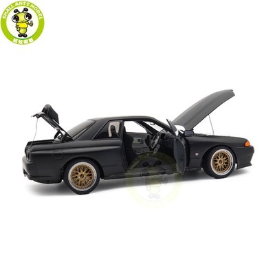 ミニカー Nissan Skyline GT-R (R32) V-Spec II 1/18 1/18 Nissan Skyline GT-R R32 V-SPEC II Autoart 77418 Diecast Model