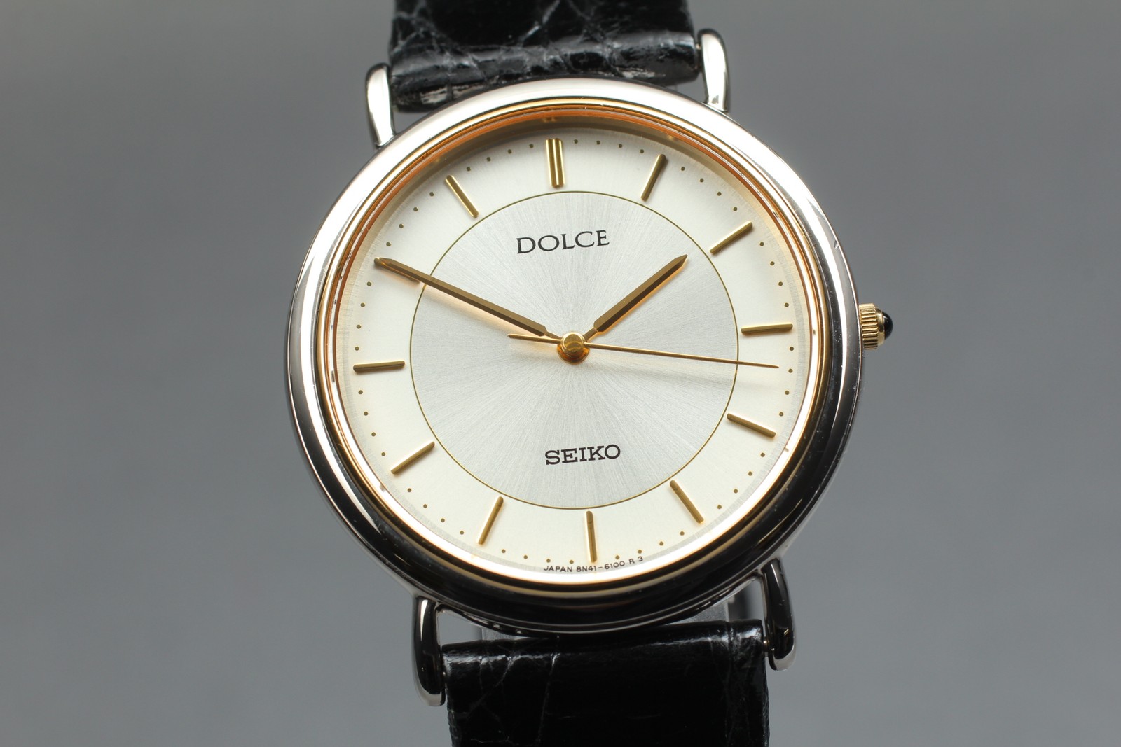  Quartz MINT] From JAPAN Round 8N41-6070 Watch [Near Dolce Mens Seiko - vintagewatches.pk