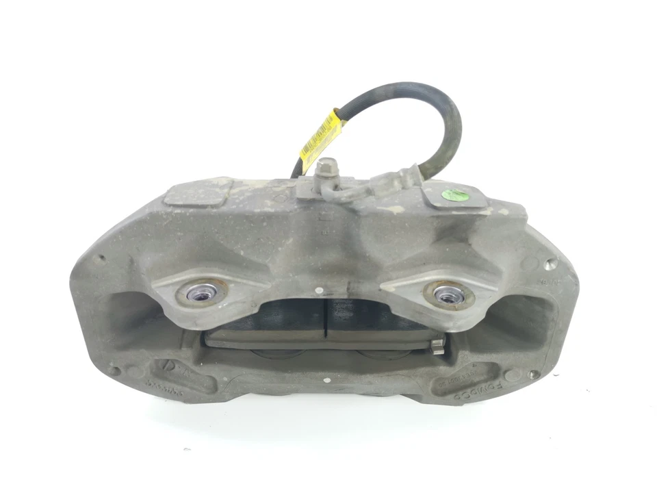 Pinza de freno Brembo pasajero delantero izquierdo ford mustang gt v8 5l automática 2024 Foto 4 de 4