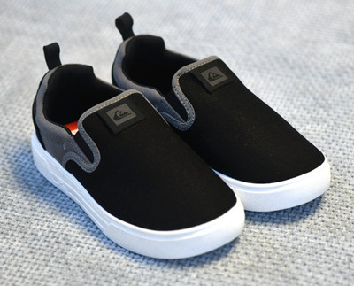 Size: 3 Kid | Quicksilver Slip-On Sneakers Lightweight | Color: Black/Grey