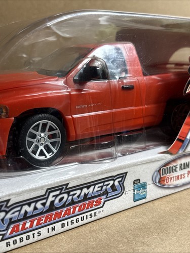 HASBRO TRANSFORMERS ALTERNATORS DODGE RAM SRT-10 OPTIMUS PRIME NEW! - Picture 2 of 5