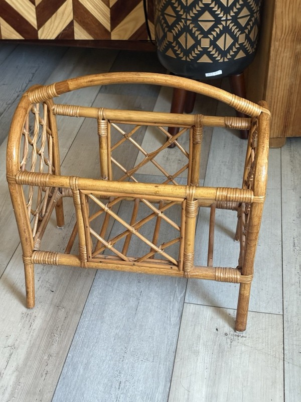 Vintage Retro Boho Tiki Rattan Magazine Rack Book Records Holder Decoration